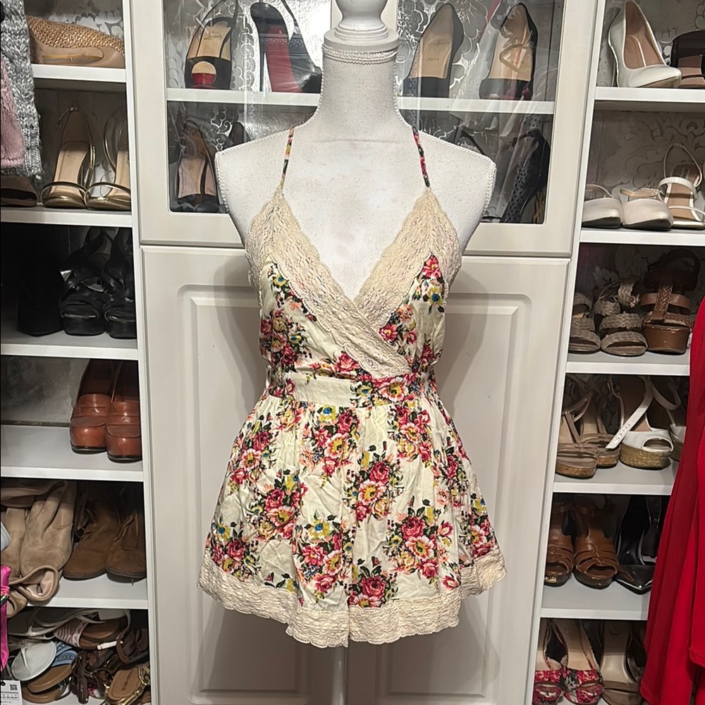 Spool 72 Wishlist Boho Floral Romper with Crochet Lace Trim NWT